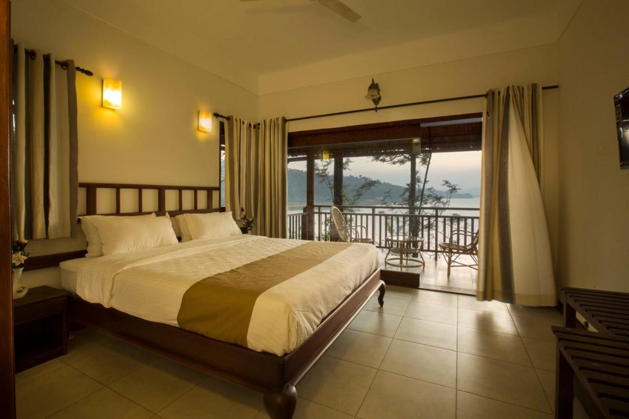 Terrace Resorts 와야나드 외부 사진