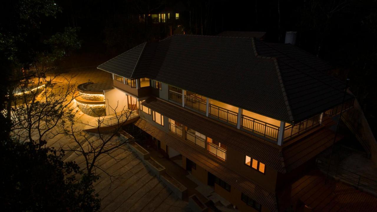 Terrace Resorts 와야나드 외부 사진